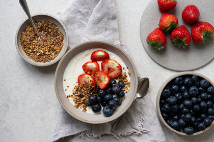 Budwig Creme mit saisonalen Beeren